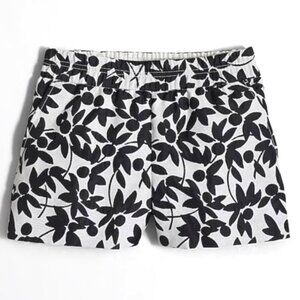 J.Crew Boardwalk Black And White Flower Shorts Women Sie 6 NWOT